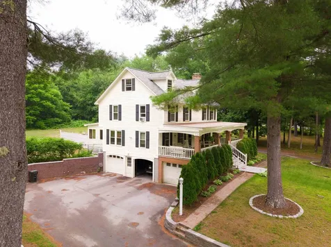 12 Beech Hill Drive Londonderry NH 03053