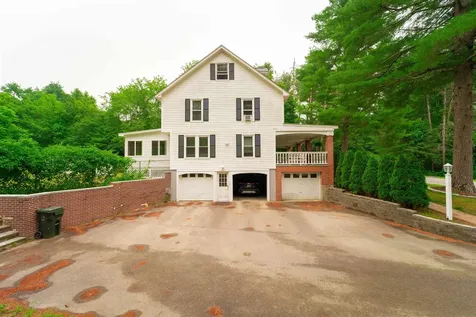 12 Beech Hill Drive Londonderry NH 03053
