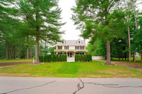 12 Beech Hill Drive Londonderry NH 03053