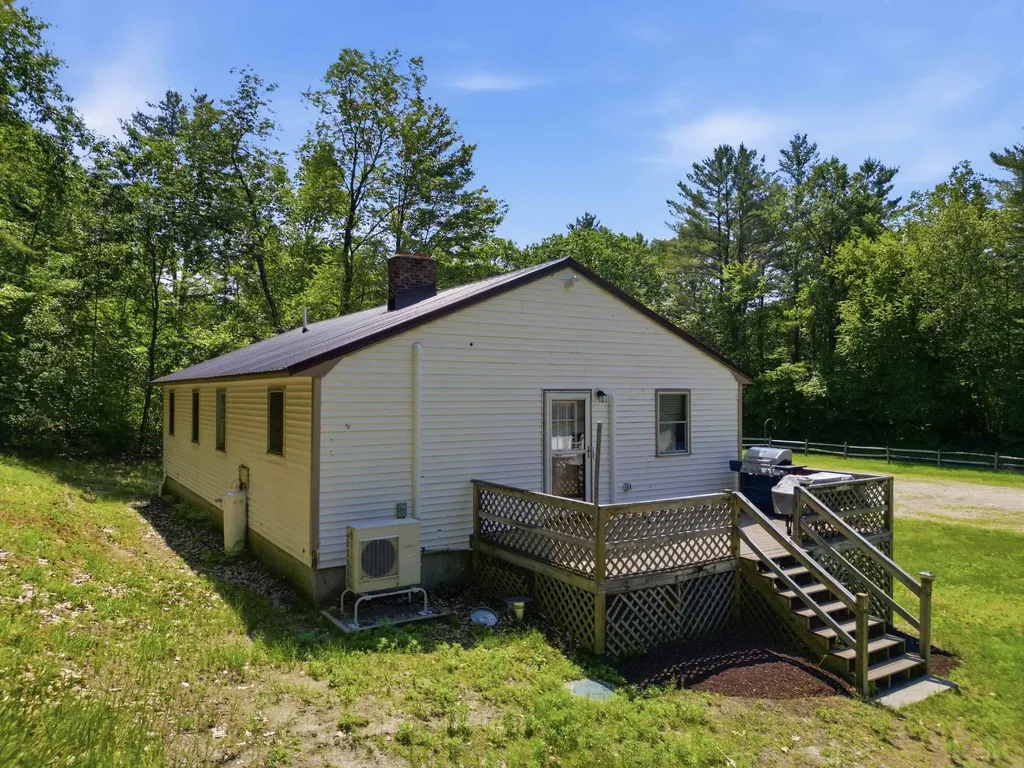 39 Bullseye Curve Road Wentworth NH 03282