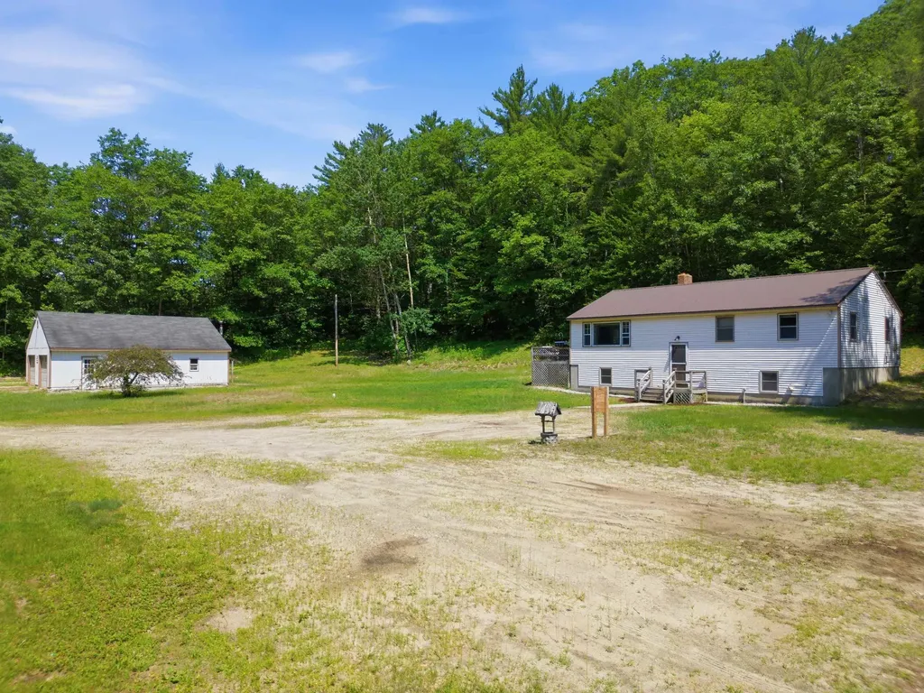 39 Bullseye Curve Road Wentworth NH 03282