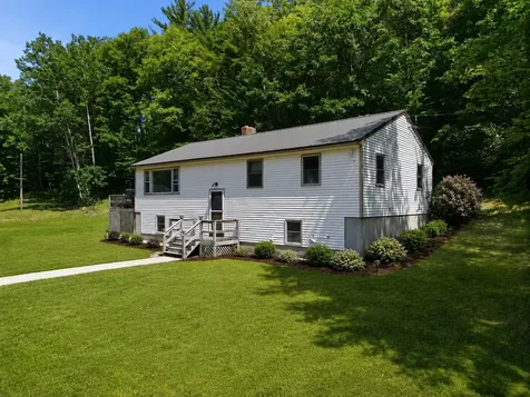 39 Bullseye Curve Road Wentworth NH 03282