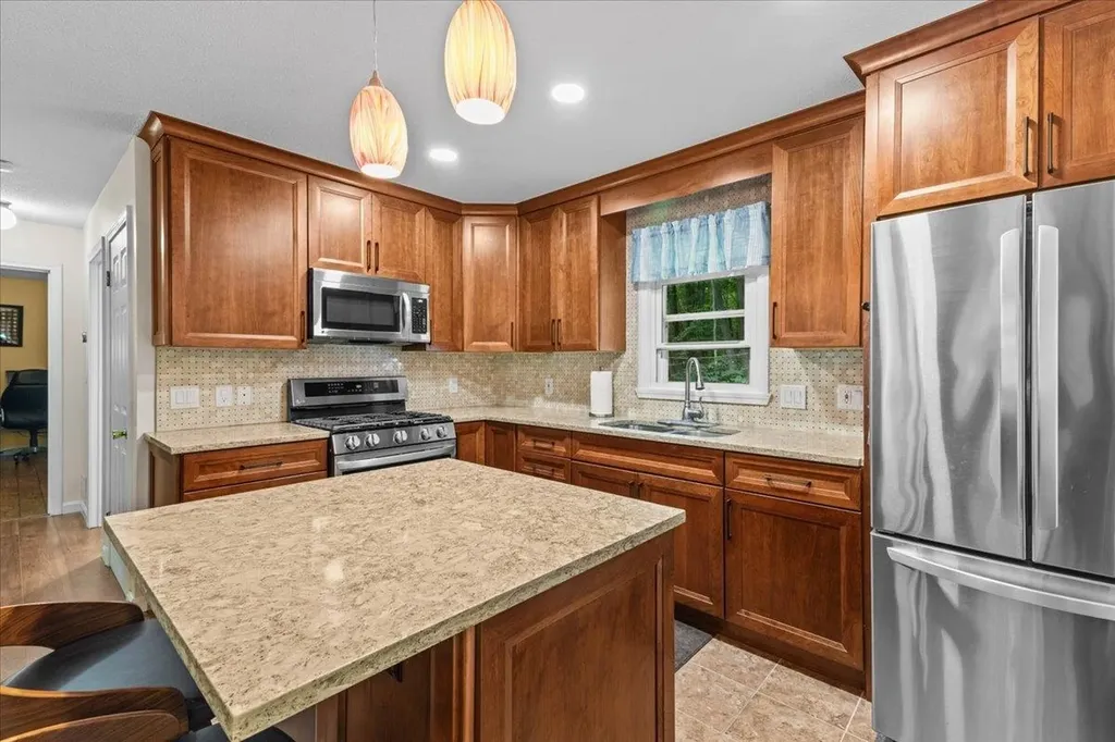 473 Sunderland Woods Road Colchester VT 05446