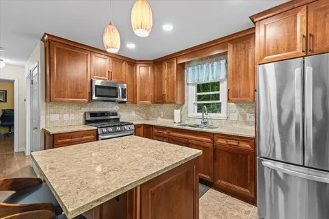473 Sunderland Woods Road Colchester VT 05446