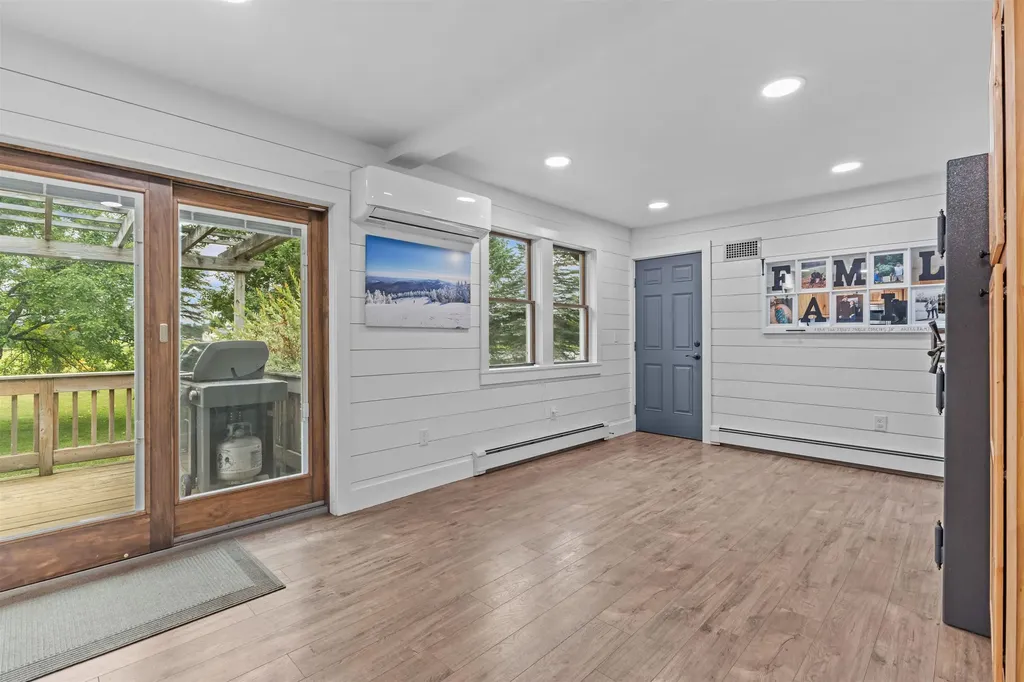18 Plains Drive Johnson VT 05656