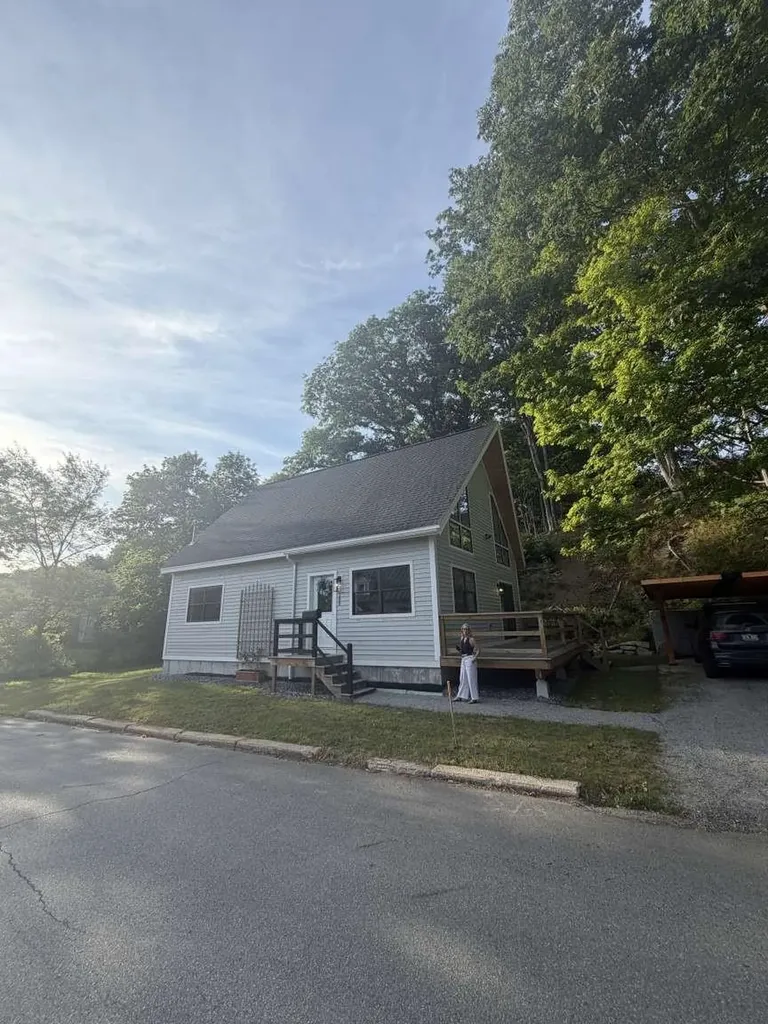 188 Wall Street Springfield VT 05156