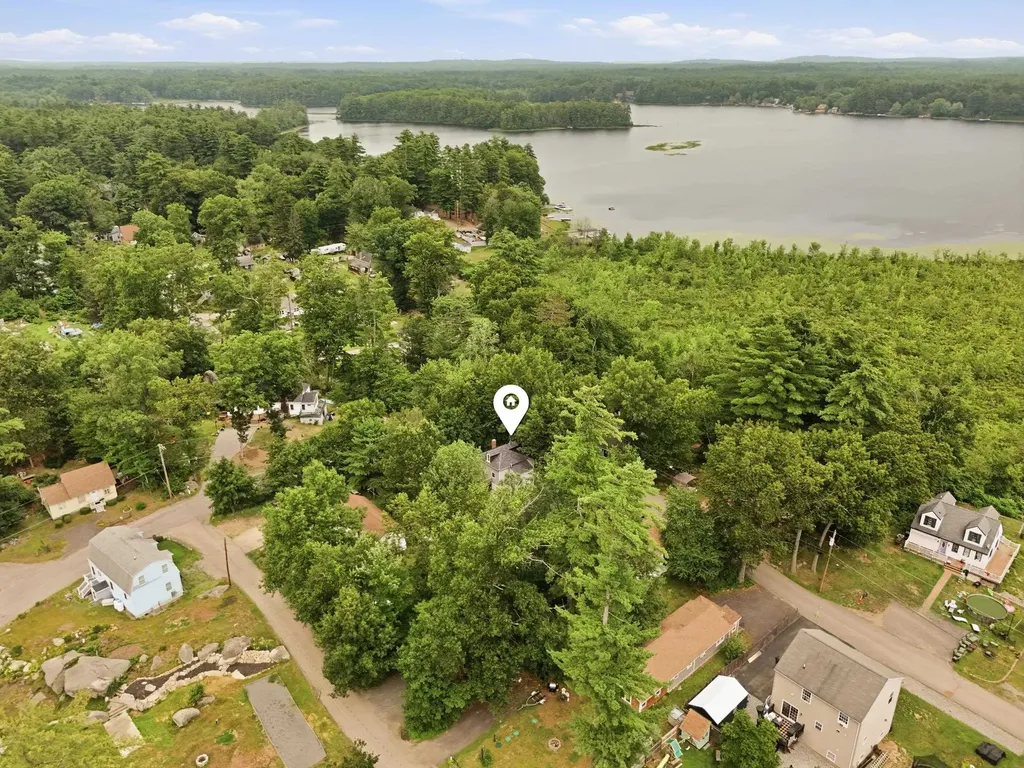 37 Great Pond Road Kingston NH 03848