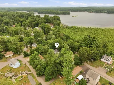 37 Great Pond Road Kingston NH 03848