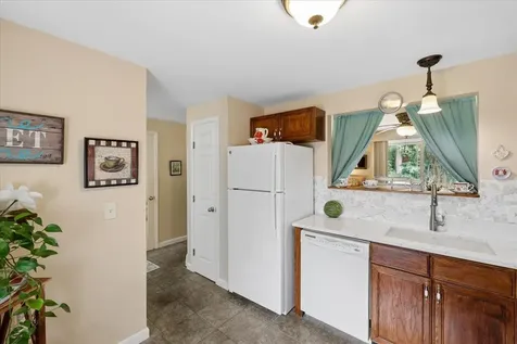 169 Portsmouth Street Concord NH 00301