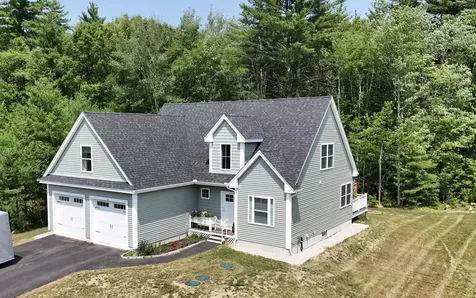 21 Freedom Drive Rochester NH 03867