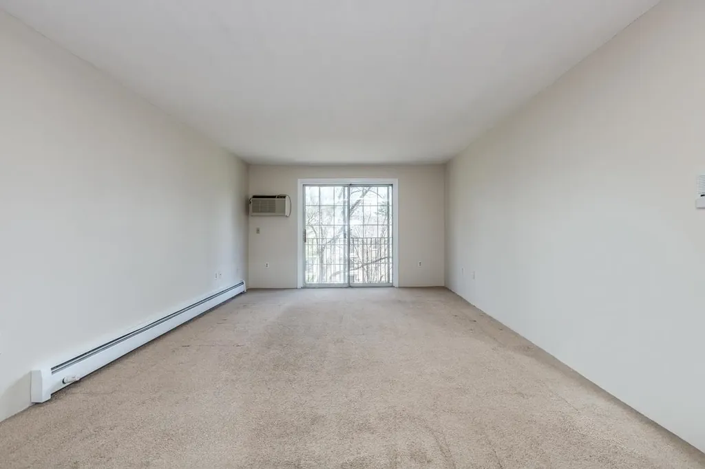 3 Autumn Leaf Drive Nashua NH 03060