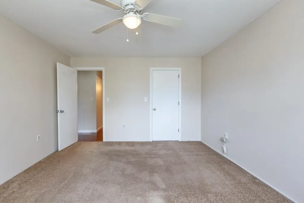 3 Autumn Leaf Drive Nashua NH 03060
