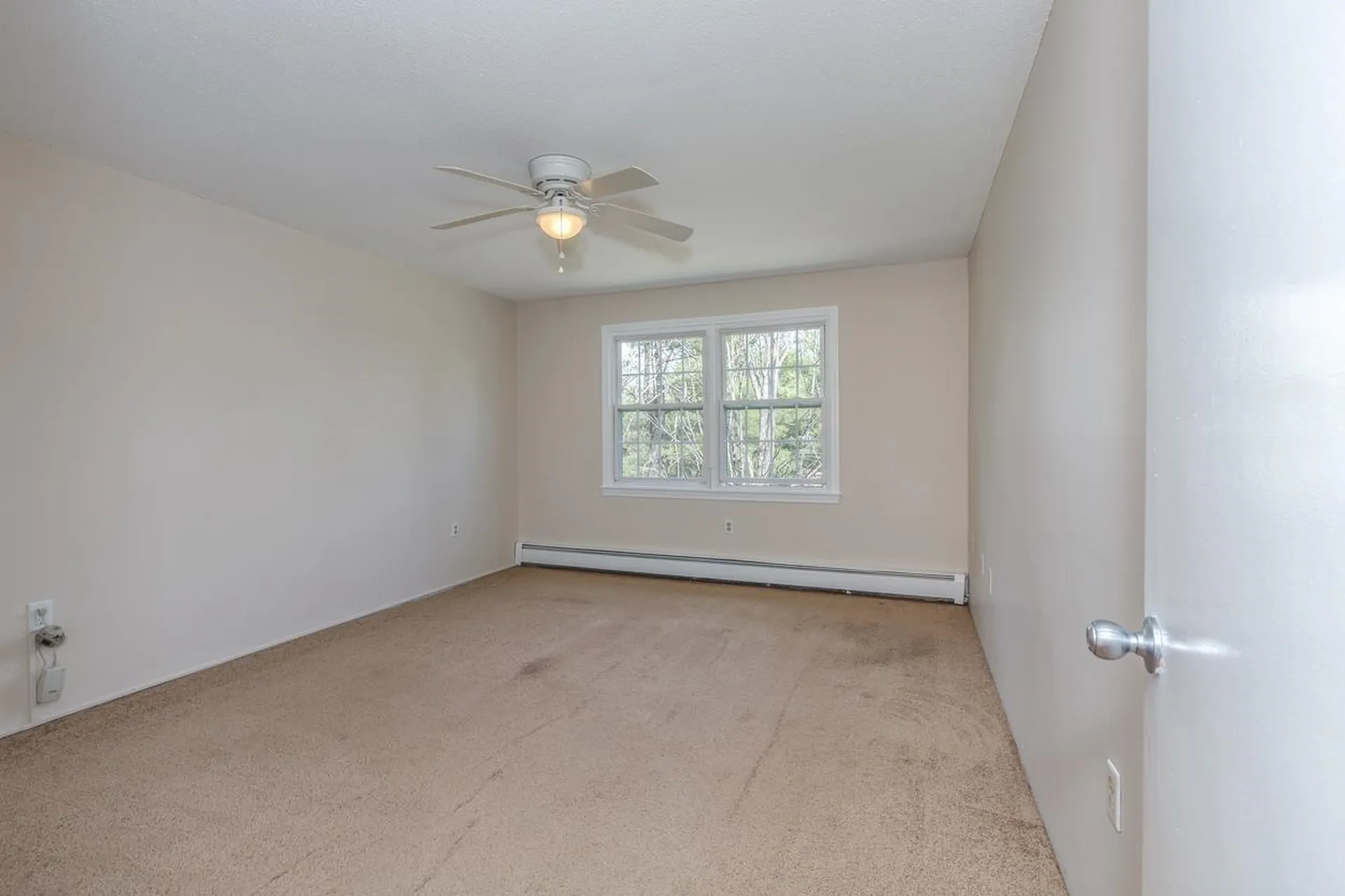 3 Autumn Leaf Drive Nashua NH 03060