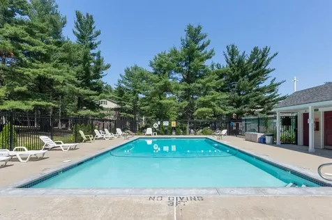 3 Autumn Leaf Drive Nashua NH 03060