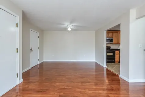 3 Autumn Leaf Drive Nashua NH 03060