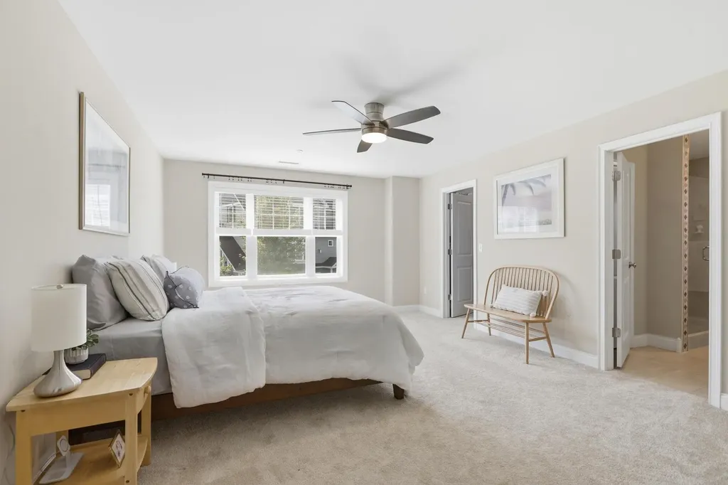 8 Manor Drive Hooksett NH 03106