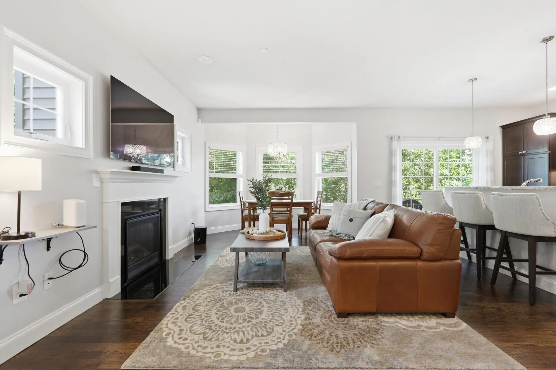 8 Manor Drive Hooksett NH 03106