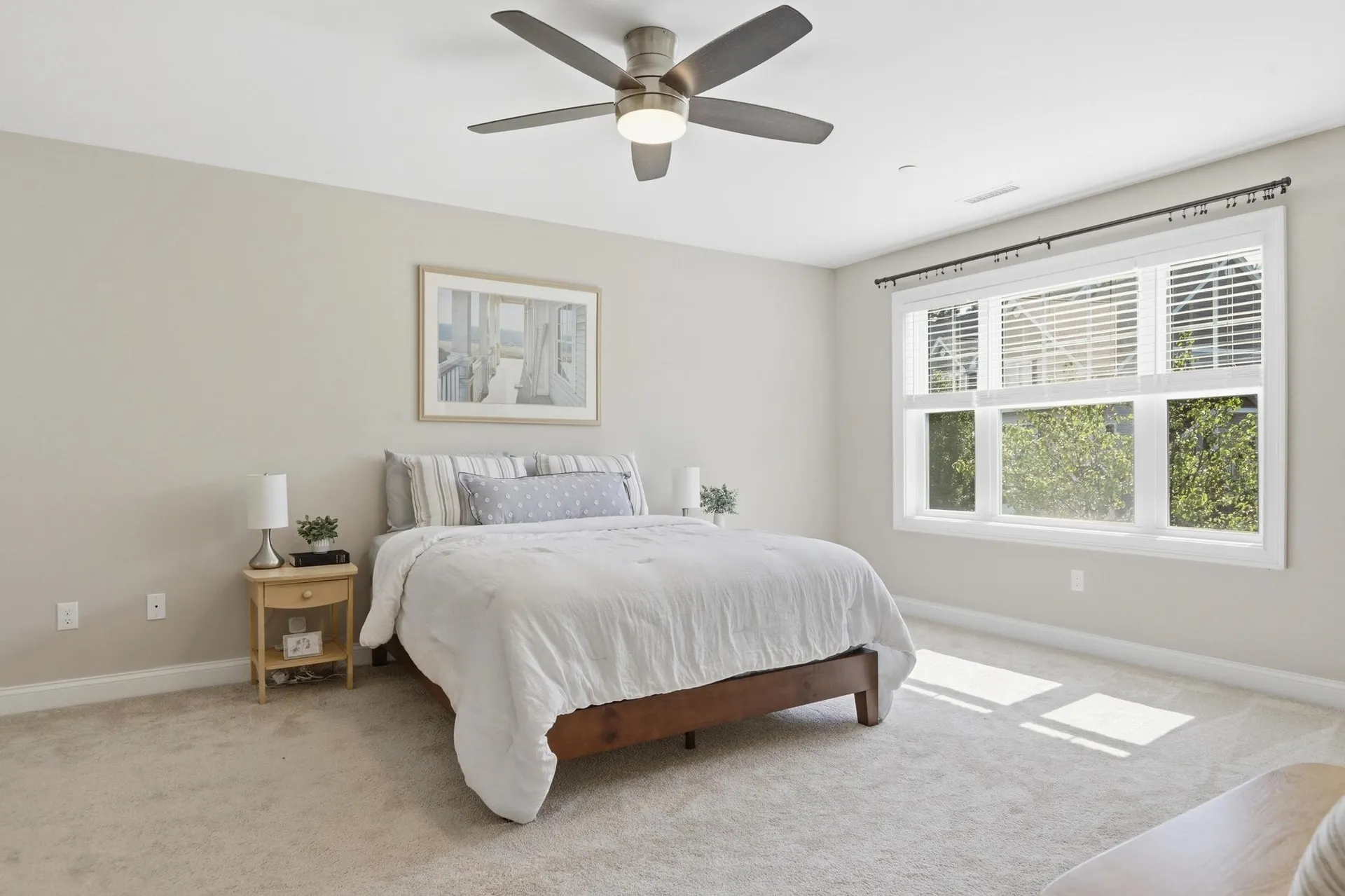 8 Manor Drive Hooksett NH 03106