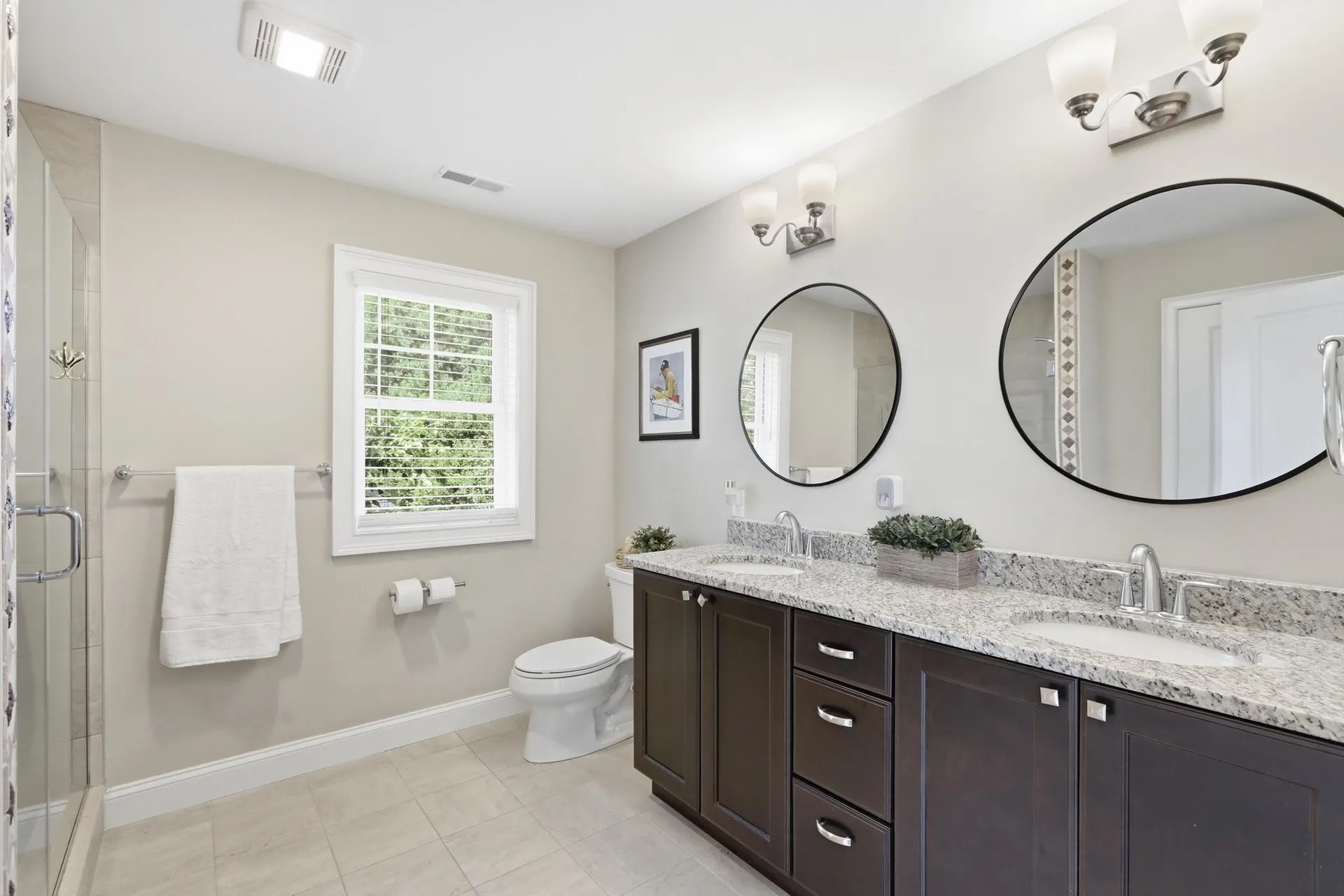 8 Manor Drive Hooksett NH 03106