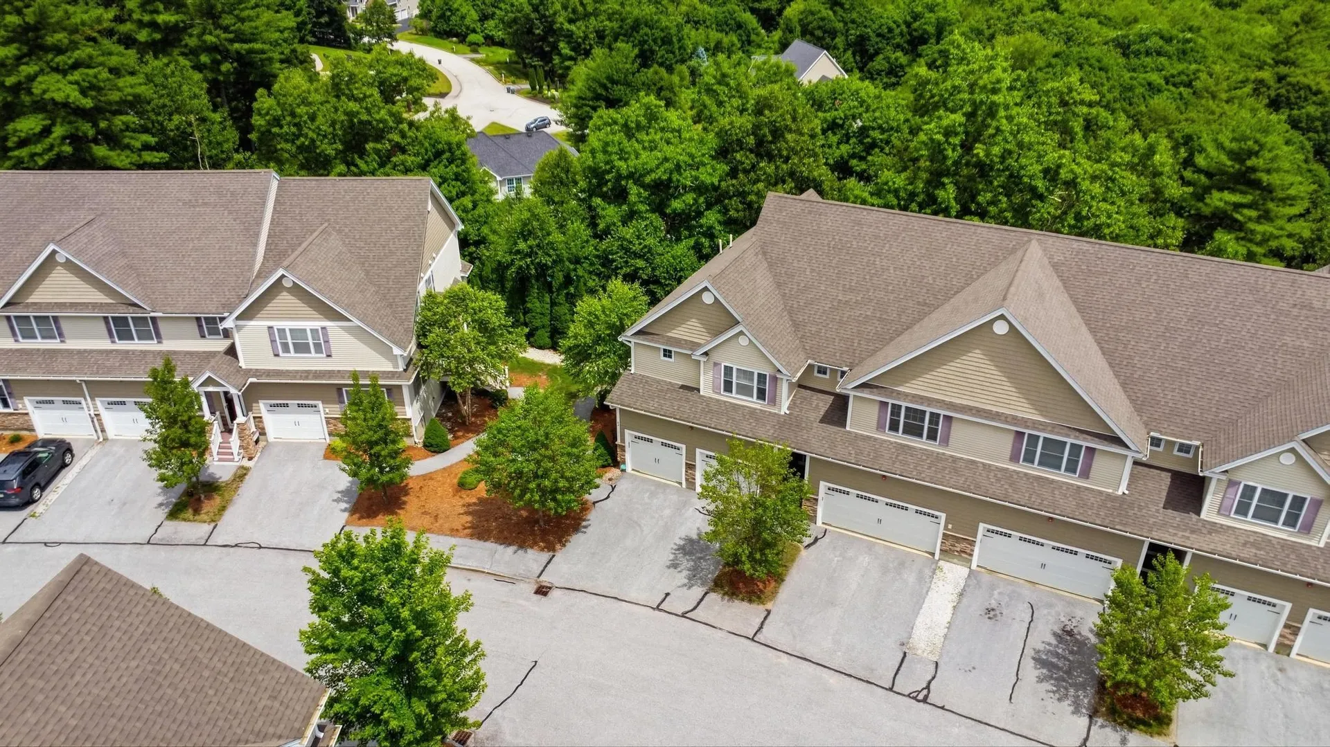 8 Manor Drive Hooksett NH 03106