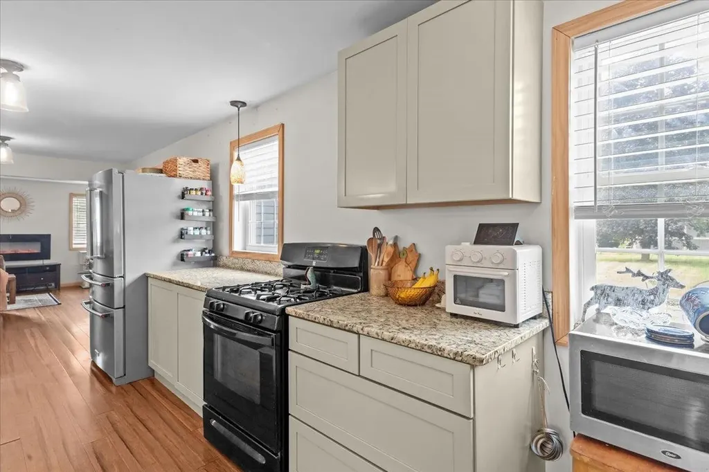 20 Suffolk Lane Essex VT 05452