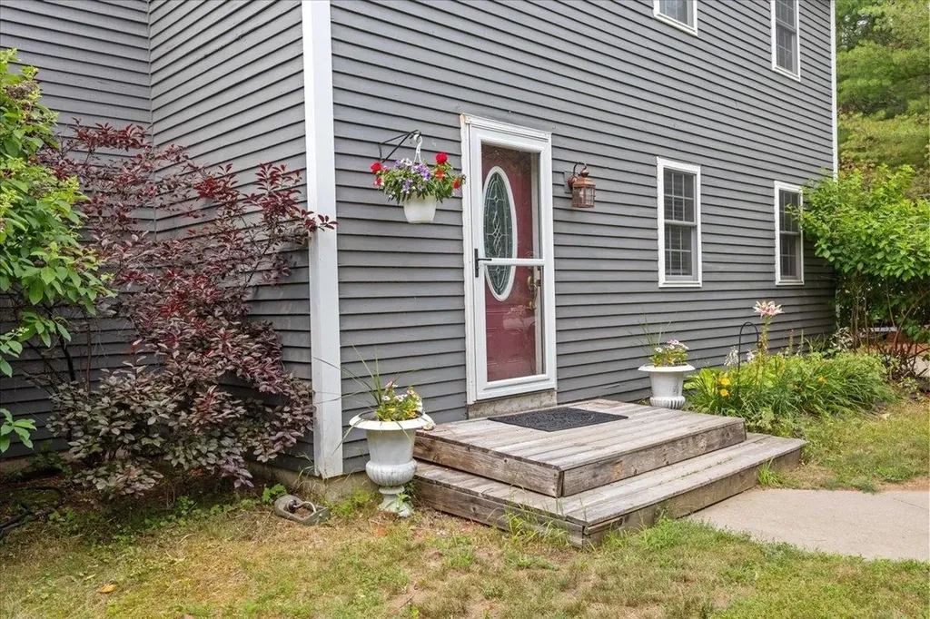 20 Suffolk Lane Essex VT 05452