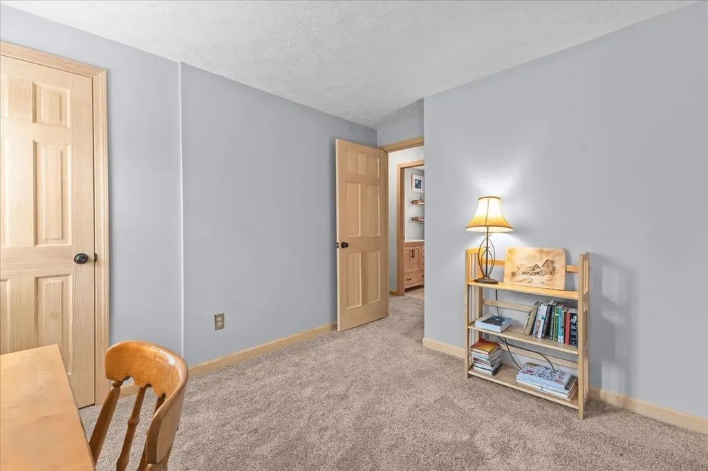 20 Suffolk Lane Essex VT 05452
