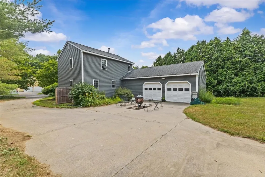 20 Suffolk Lane Essex VT 05452