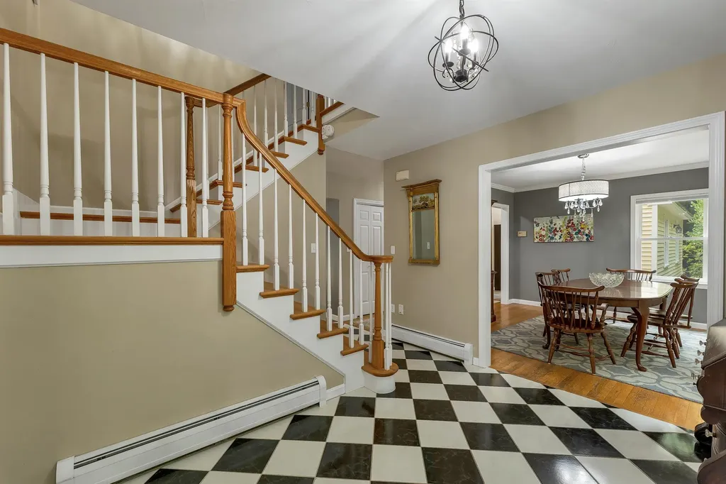 11 Longview Drive Bow NH 03304