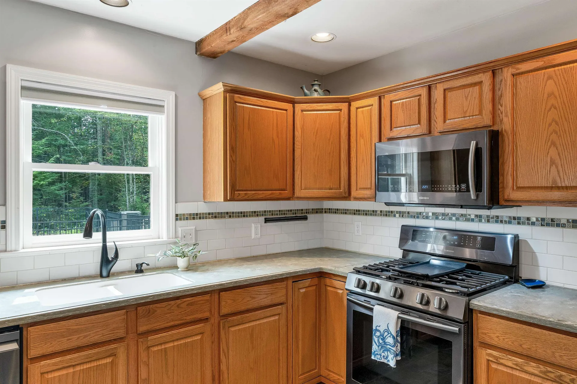 11 Longview Drive Bow NH 03304