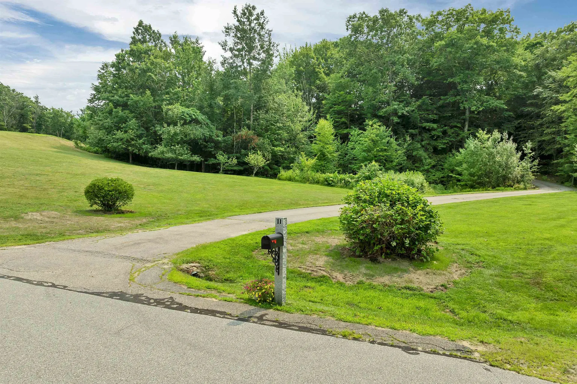 11 Longview Drive Bow NH 03304