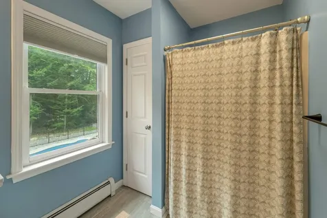 11 Longview Drive Bow NH 03304