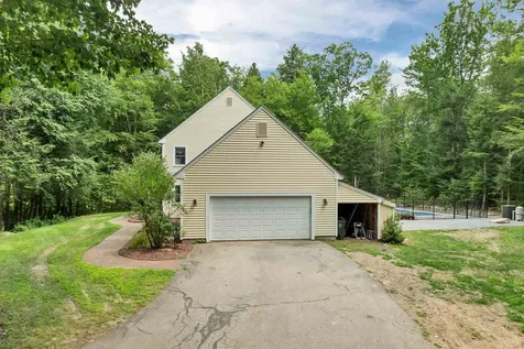 11 Longview Drive Bow NH 03304