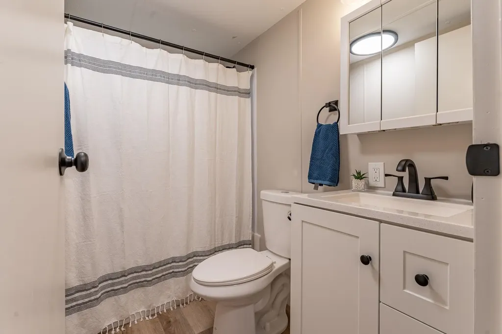 12 Ruby Way Merrimack NH 03054