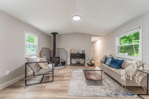 12 Ruby Way Merrimack NH 03054