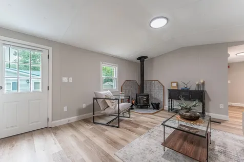 12 Ruby Way Merrimack NH 03054
