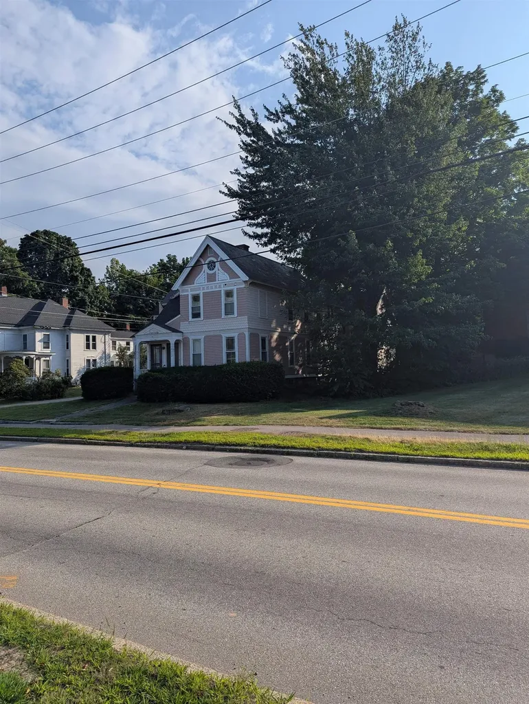 7 Mitchell Place Laconia NH 03246