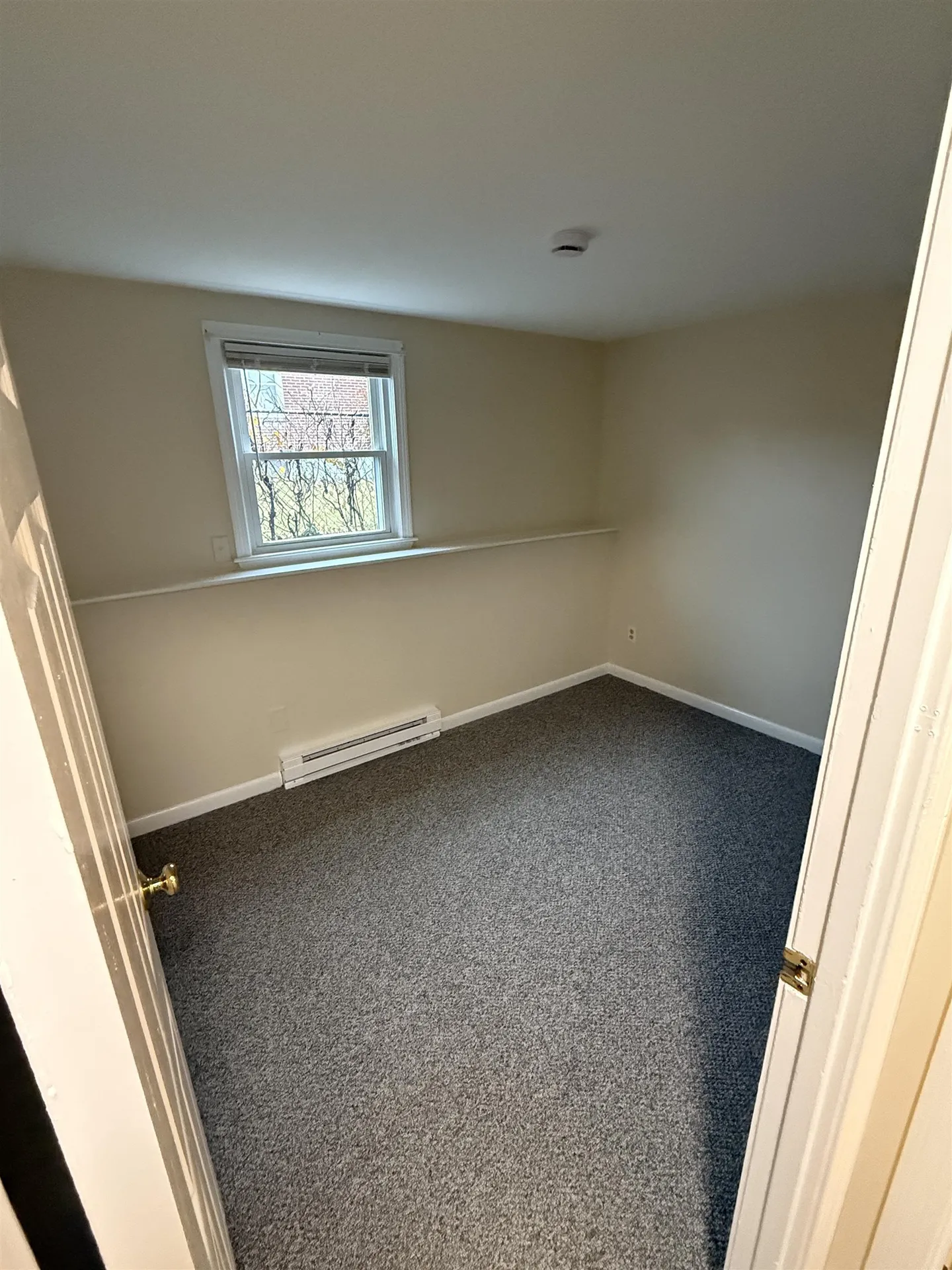 2 Grand Avenue Nashua NH 03060