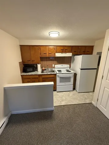 2 Grand Avenue Nashua NH 03060