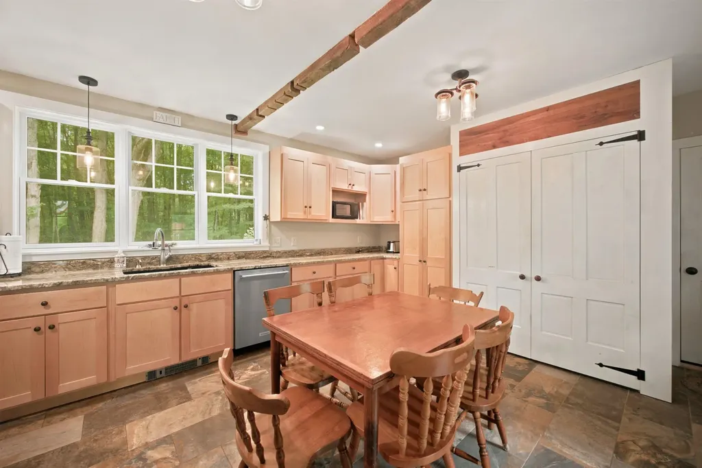 111 Barton Corner Road Hopkinton NH 03229
