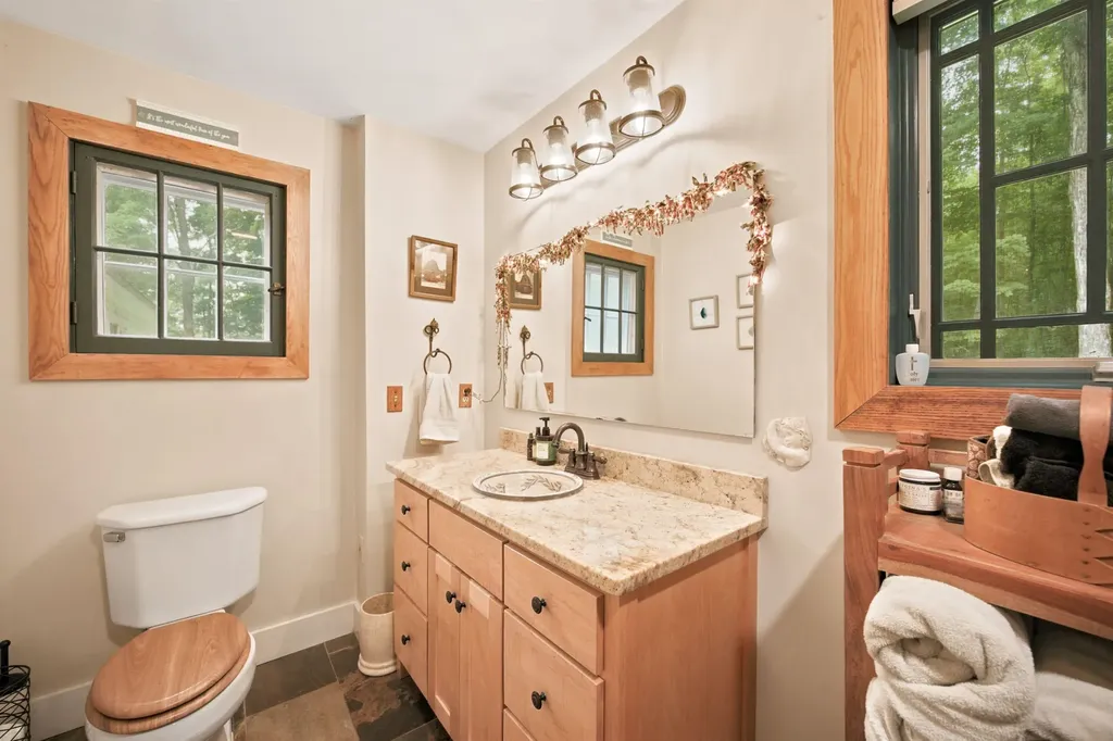 111 Barton Corner Road Hopkinton NH 03229