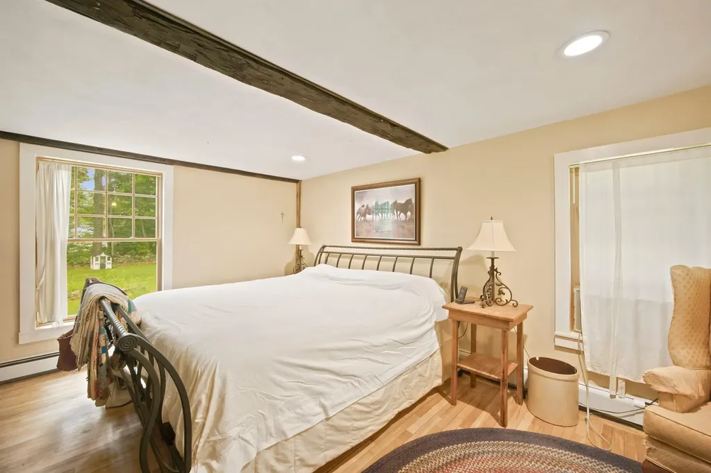 111 Barton Corner Road Hopkinton NH 03229