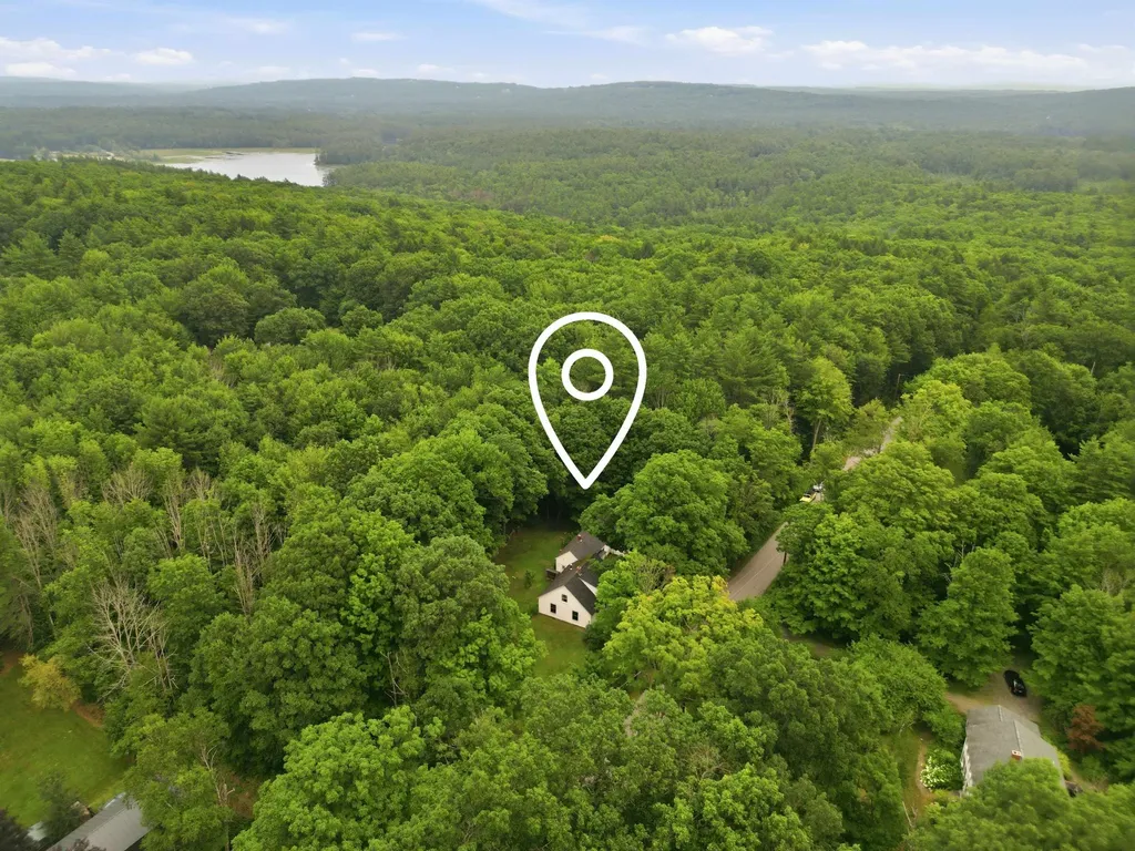 111 Barton Corner Road Hopkinton NH 03229