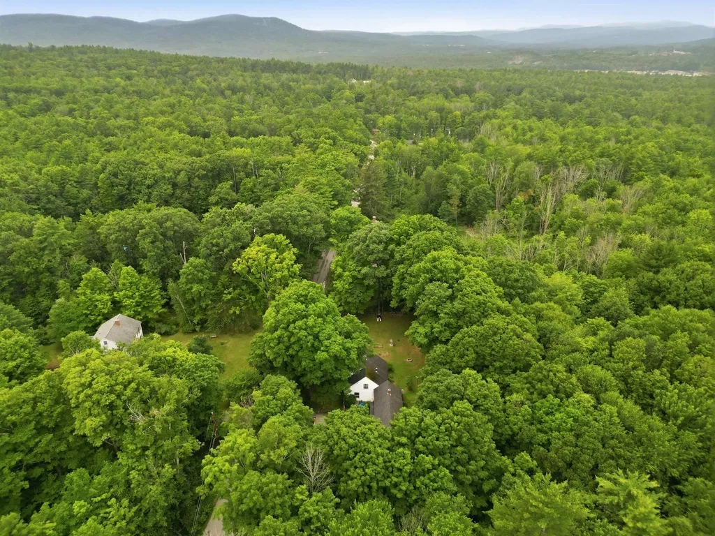 111 Barton Corner Road Hopkinton NH 03229