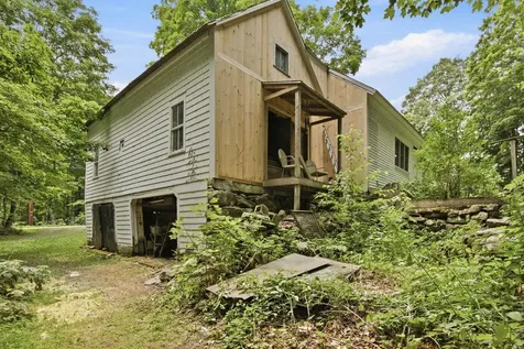 111 Barton Corner Road Hopkinton NH 03229