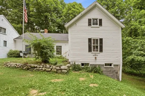 111 Barton Corner Road Hopkinton NH 03229