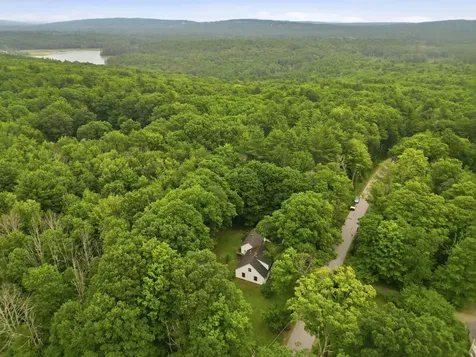 111 Barton Corner Road Hopkinton NH 03229