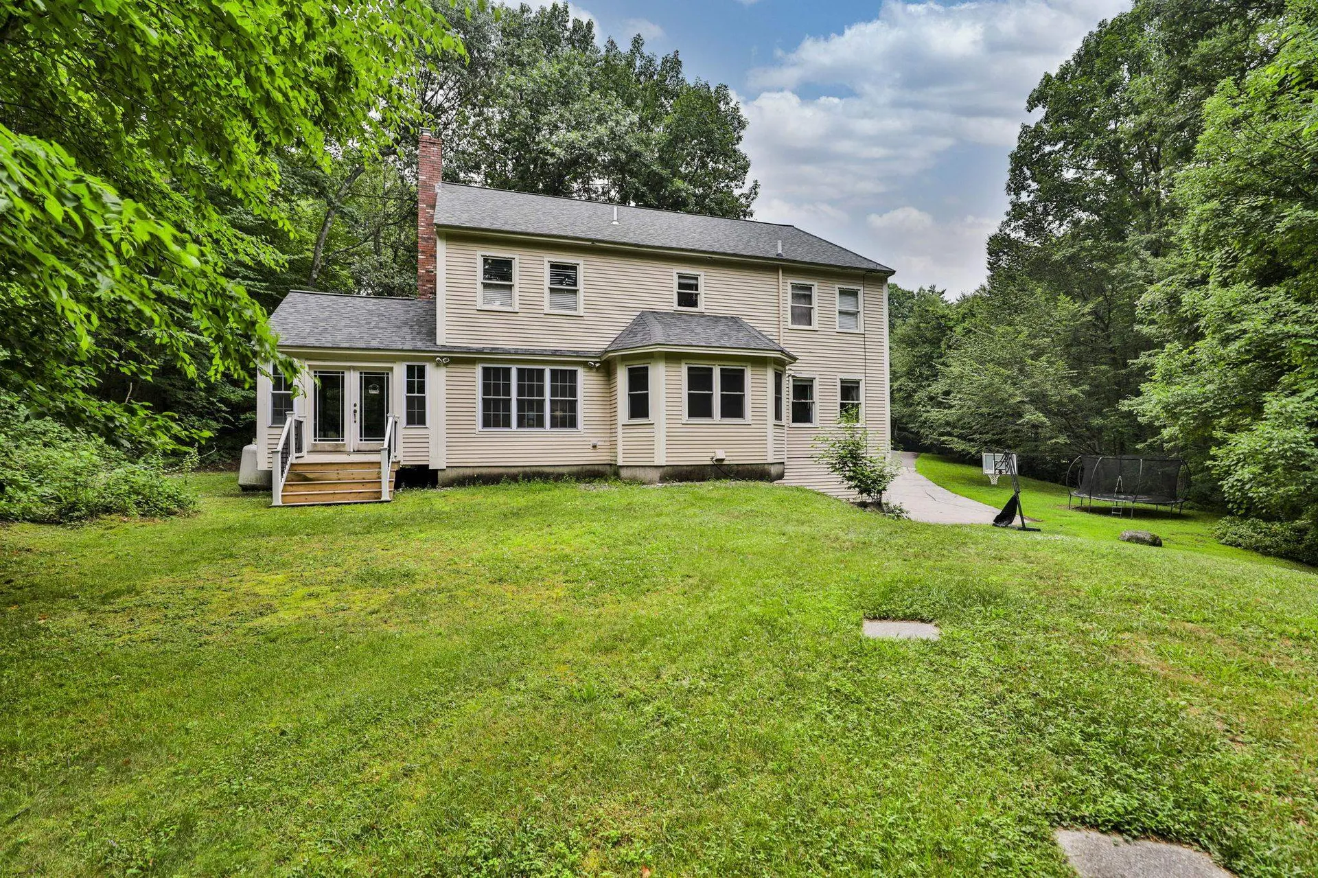 41 Wellesley Drive Bedford NH 03110