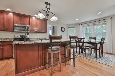 41 Wellesley Drive Bedford NH 03110