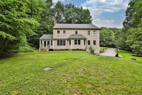 41 Wellesley Drive Bedford NH 03110